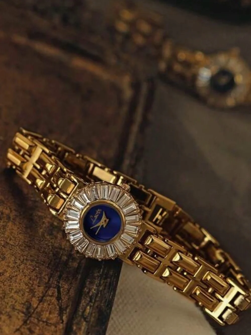 Vintage Crystal Bracelet Watch - Women Accessories